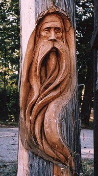 sculpture sur bois.  JPEG - 32.7 ko