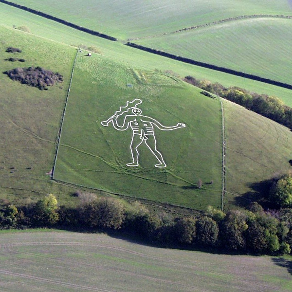 La figure d'un géant, taillée dans la craie du sol, au nord de Dorchester, en Angleterre.  JPEG - 137.1 ko
